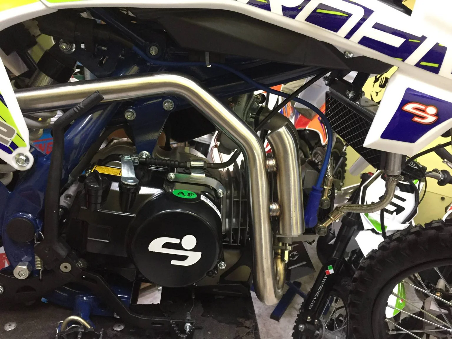 Pit bike 140cc Profive KF2 4T, 4 marce, ruota 14″ 17″ MY 2023, foto 5