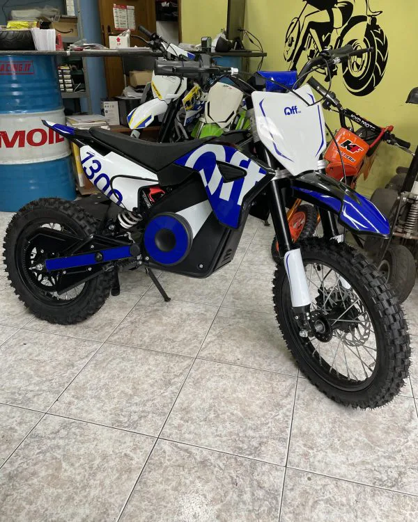 Pit bike elettrica OFFMX 1300W litio ruote 14″12″