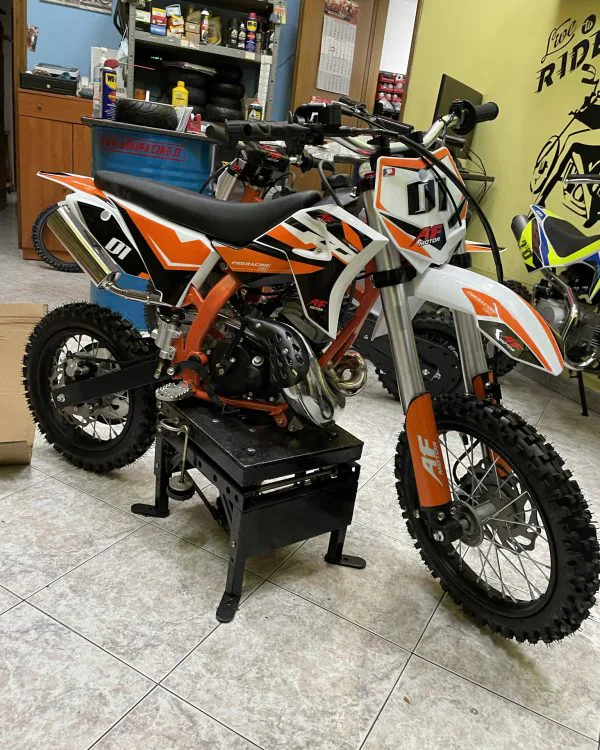 Mini cross 50cc 2T ruota 14″ 12″ avviamento a pedale, carburatore 18