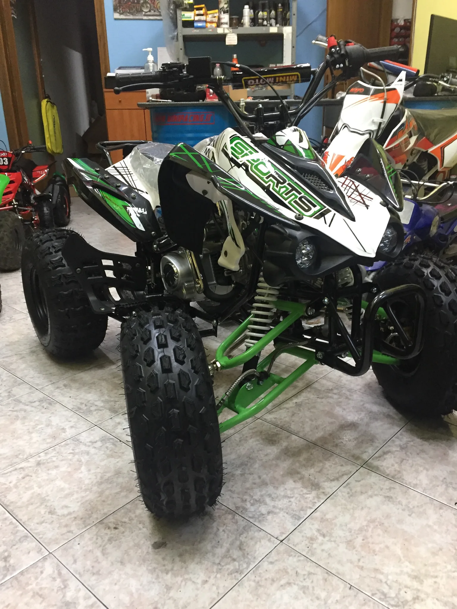 Quad Kawa Look 125cc 4T 3 marce+retro ruota 8″ avviamento elettrico, luci, telecomando, foto 5