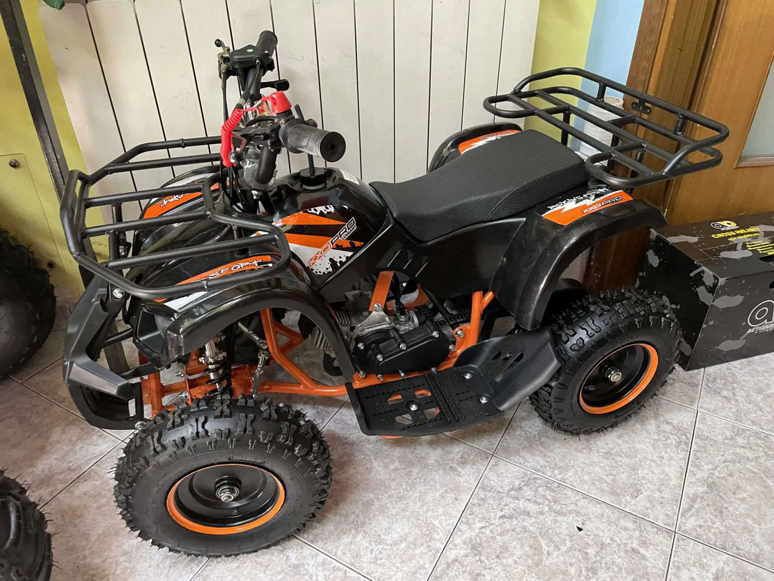 Mini quad Hummer 50cc 2T avviamento elettrico ruota 6″ MY 2024, foto 3