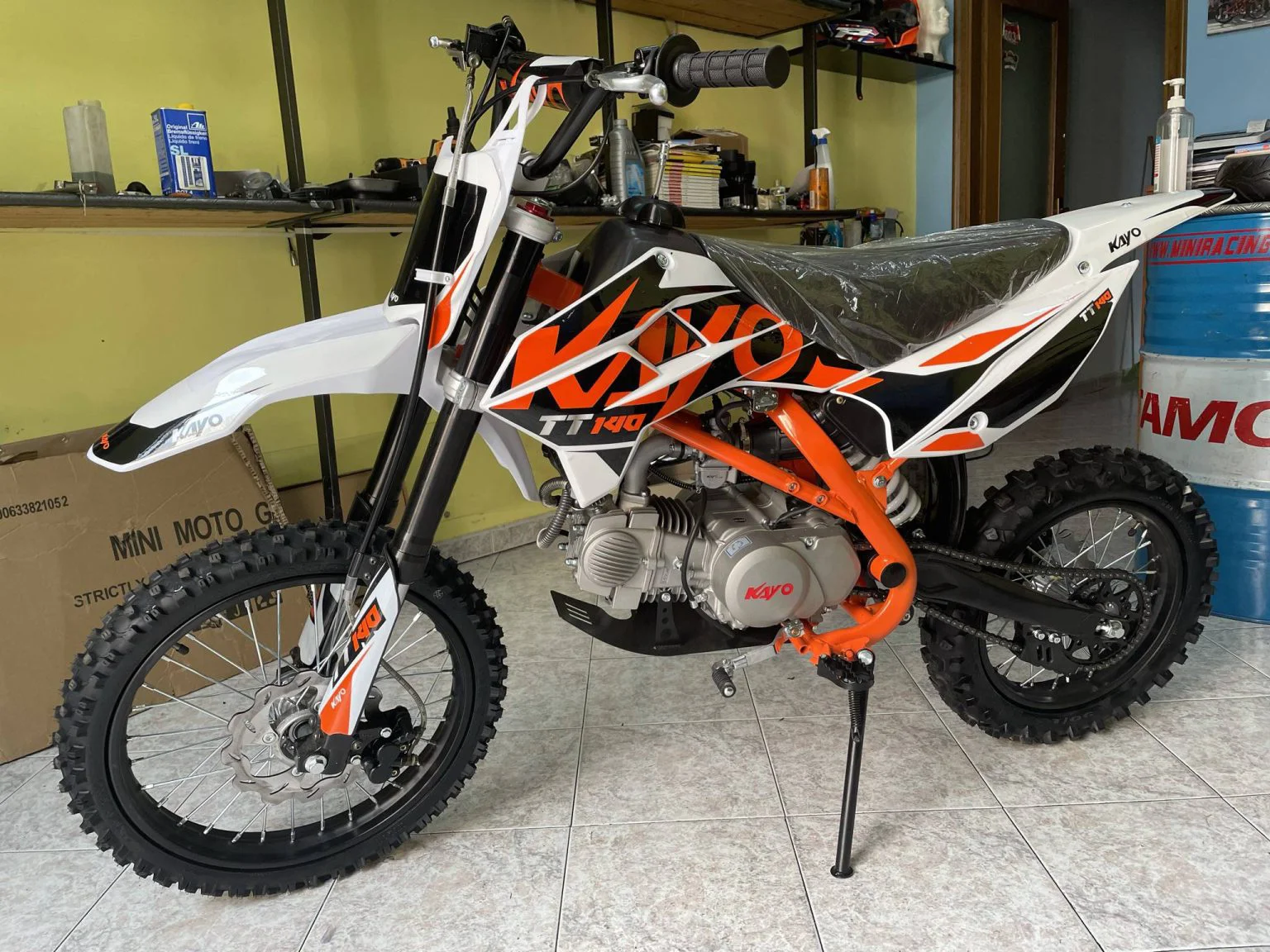 Pit bike Kayo 140cc 4T, 4 marce, ruota 14″ 17″, foto 3