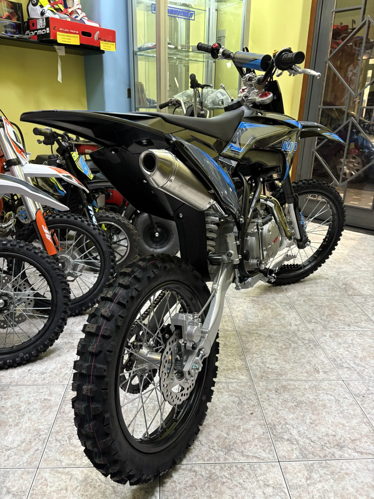 Pit bike Kayo 140cc 4T, 4 marce, ruota 16″i9″, avviamento elettrico, foto 5
