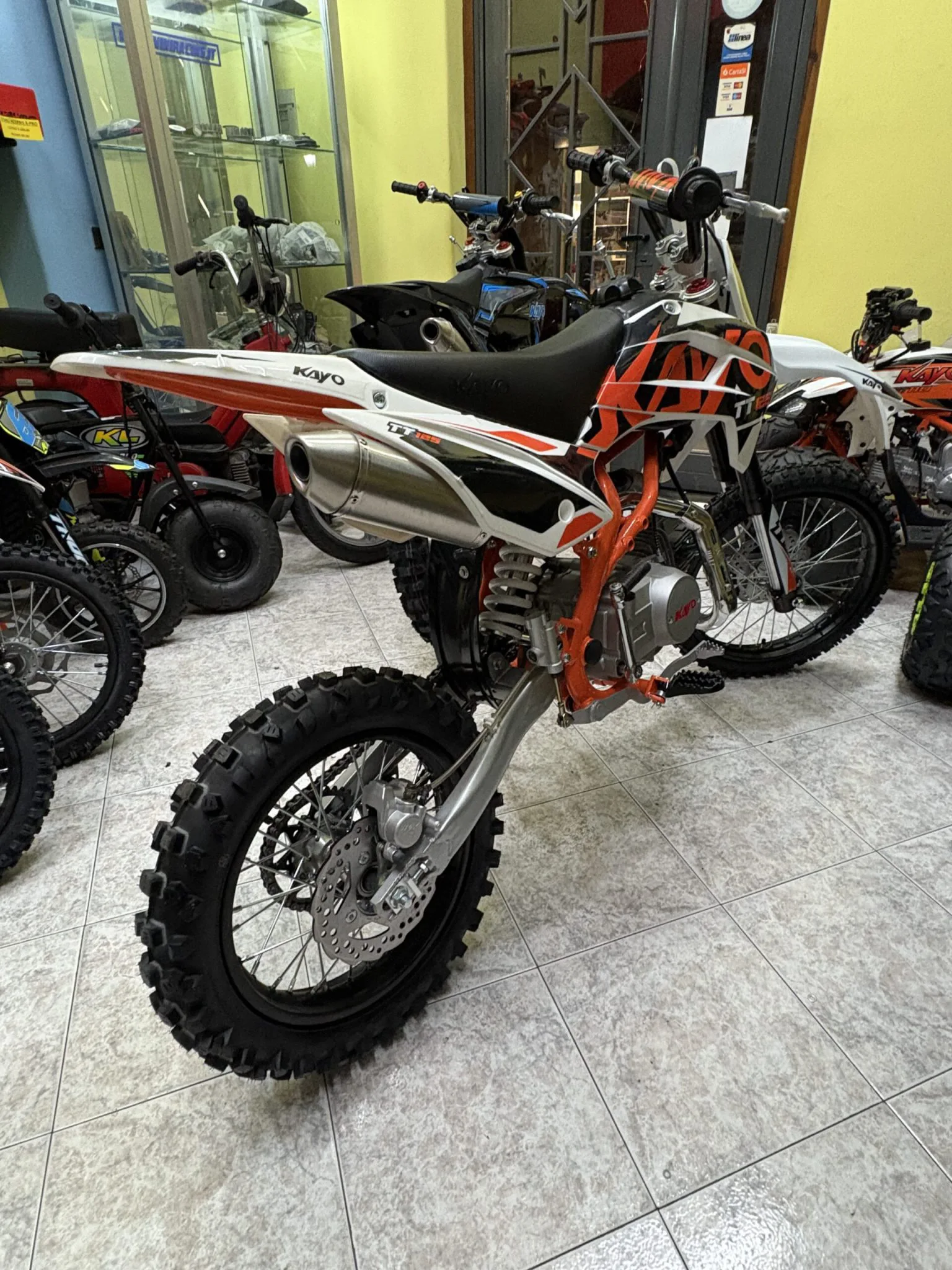 Pit bike Kayo 125cc 4T, 4 marce, ruota 14″17″, foto 3