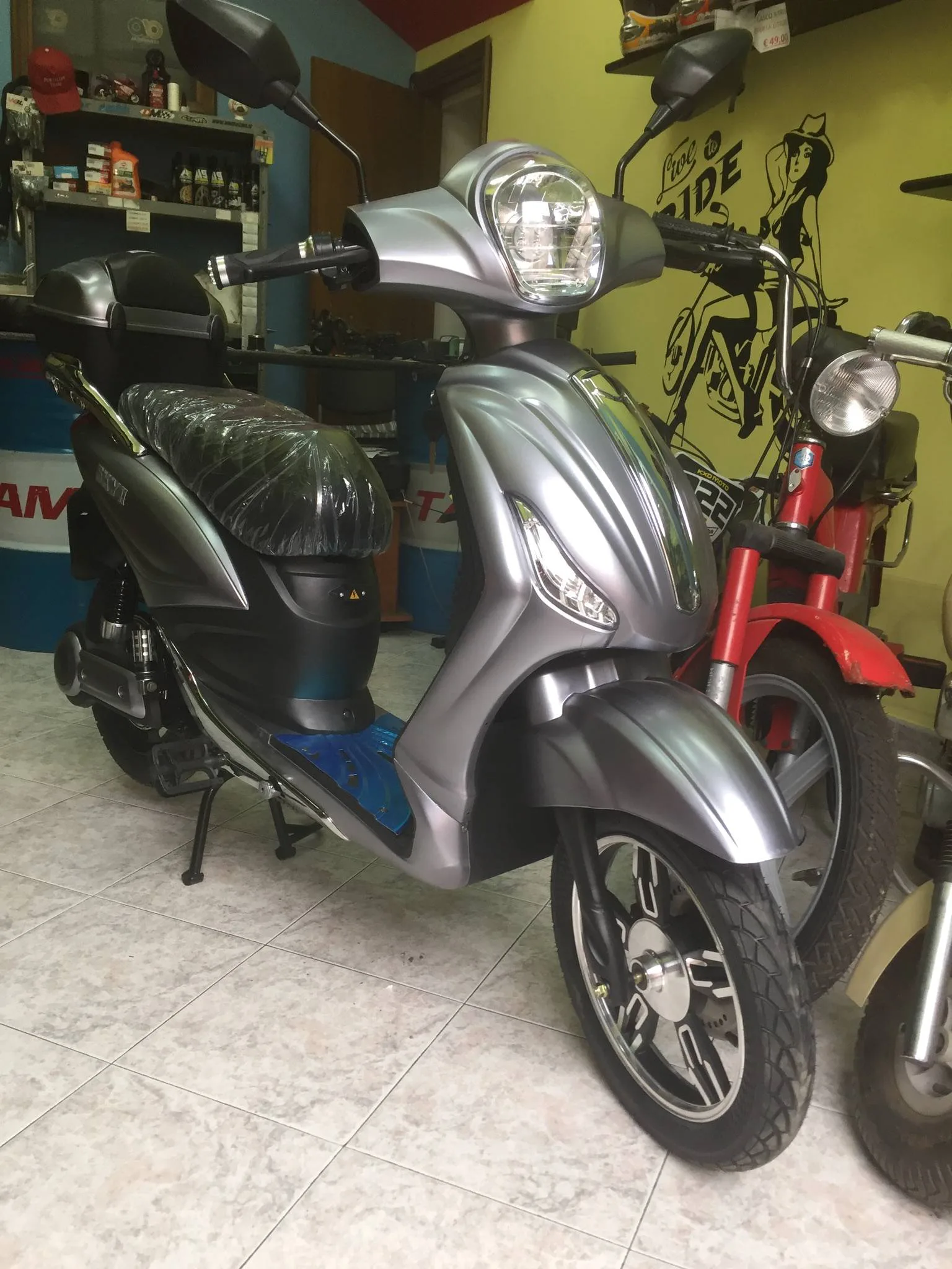 Bici scooter elettrico 250w omologato per la circolazione stradale, foto 2