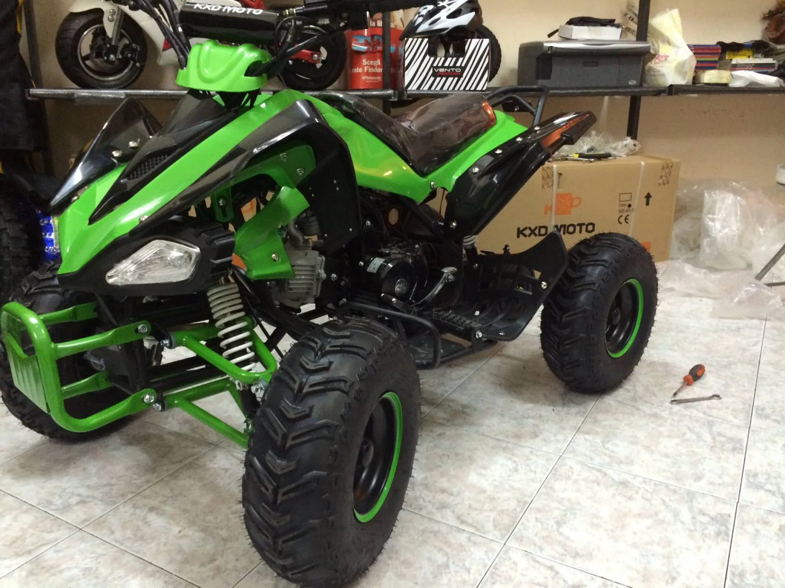 Quad Yama Look 125cc 4T ruota 7″ avviamento elettrico, luci, telecomando, retromarcia, foto 3