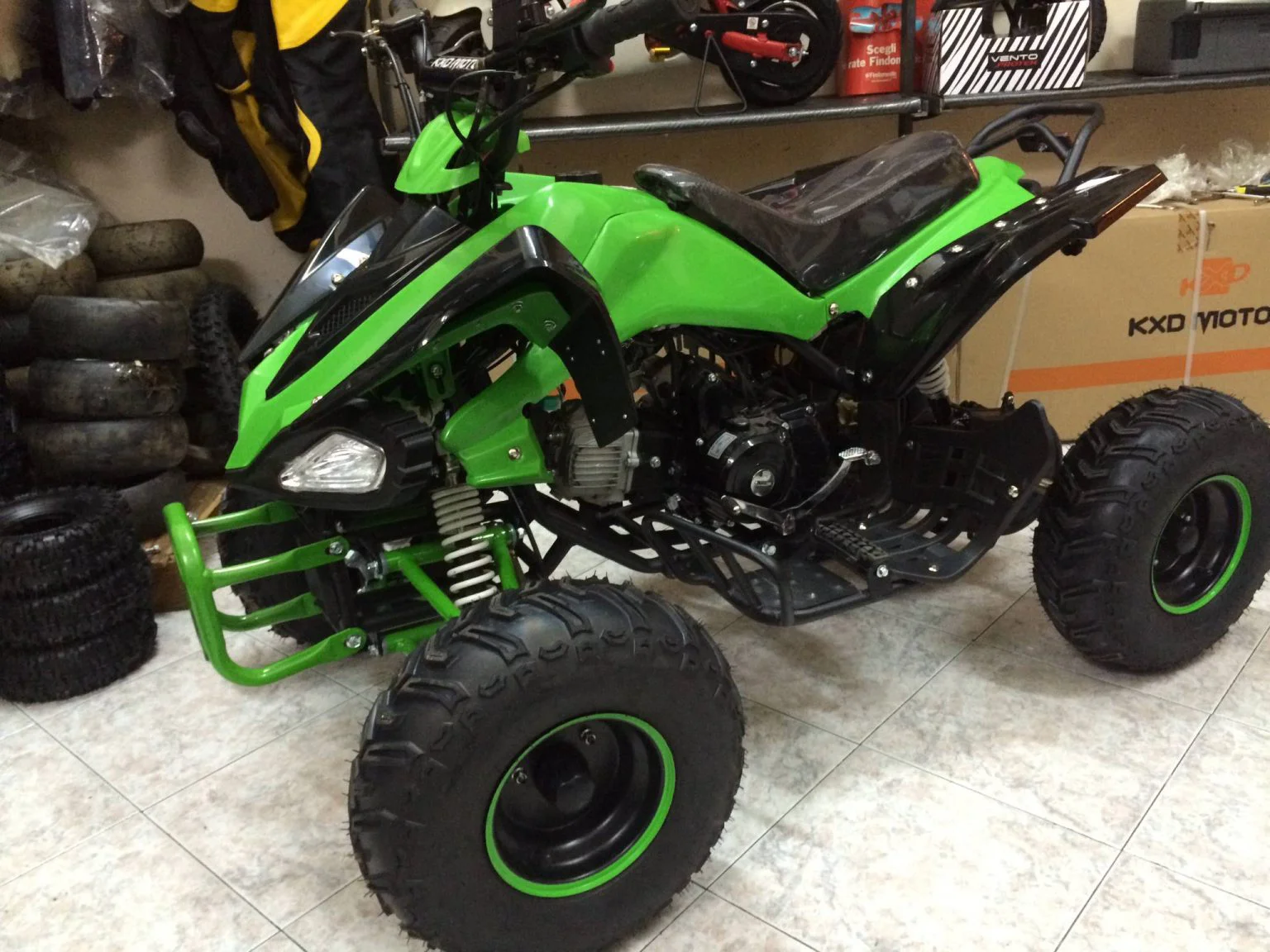 Quad Yama Look 125cc 4T ruota 7″ avviamento elettrico, luci, telecomando, retromarcia, foto 4