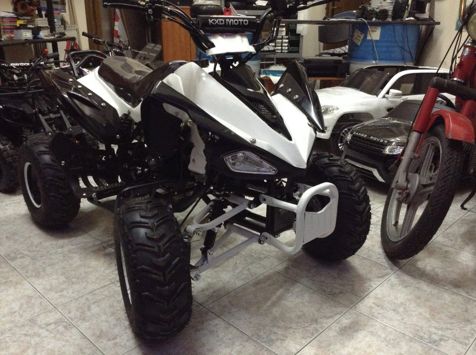 Quad Yama Look 125cc 4T ruota 7″ avviamento elettrico, luci, telecomando, retromarcia, foto 8