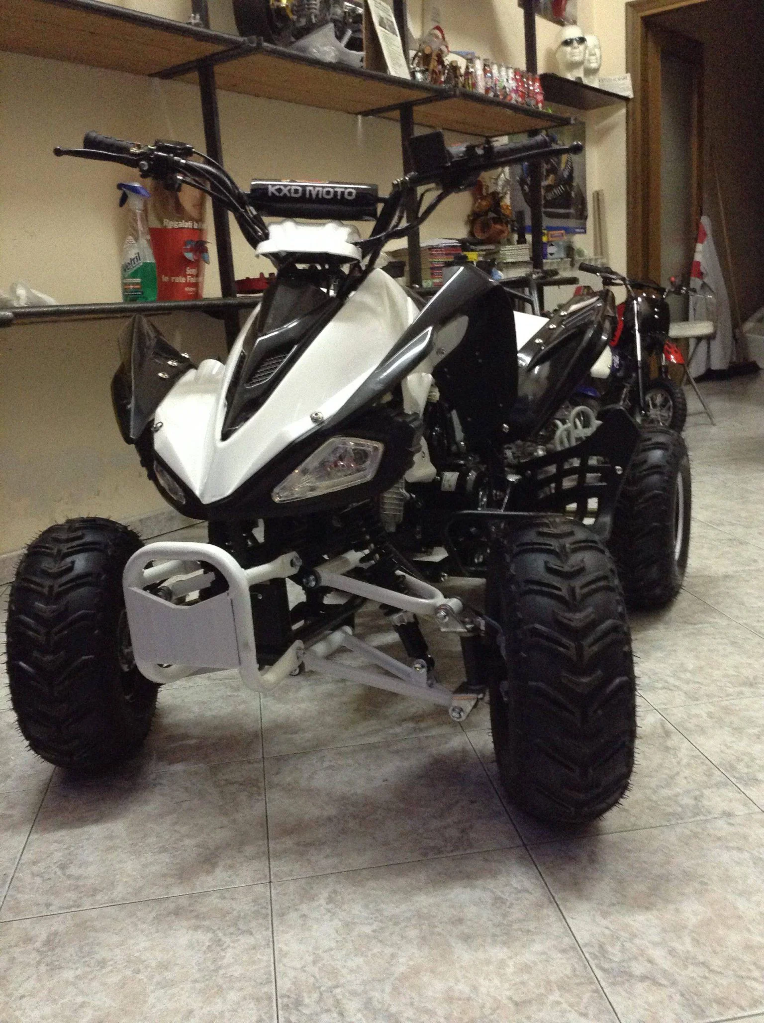 Quad Yama Look 125cc 4T ruota 7″ avviamento elettrico, luci, telecomando, retromarcia, foto 9