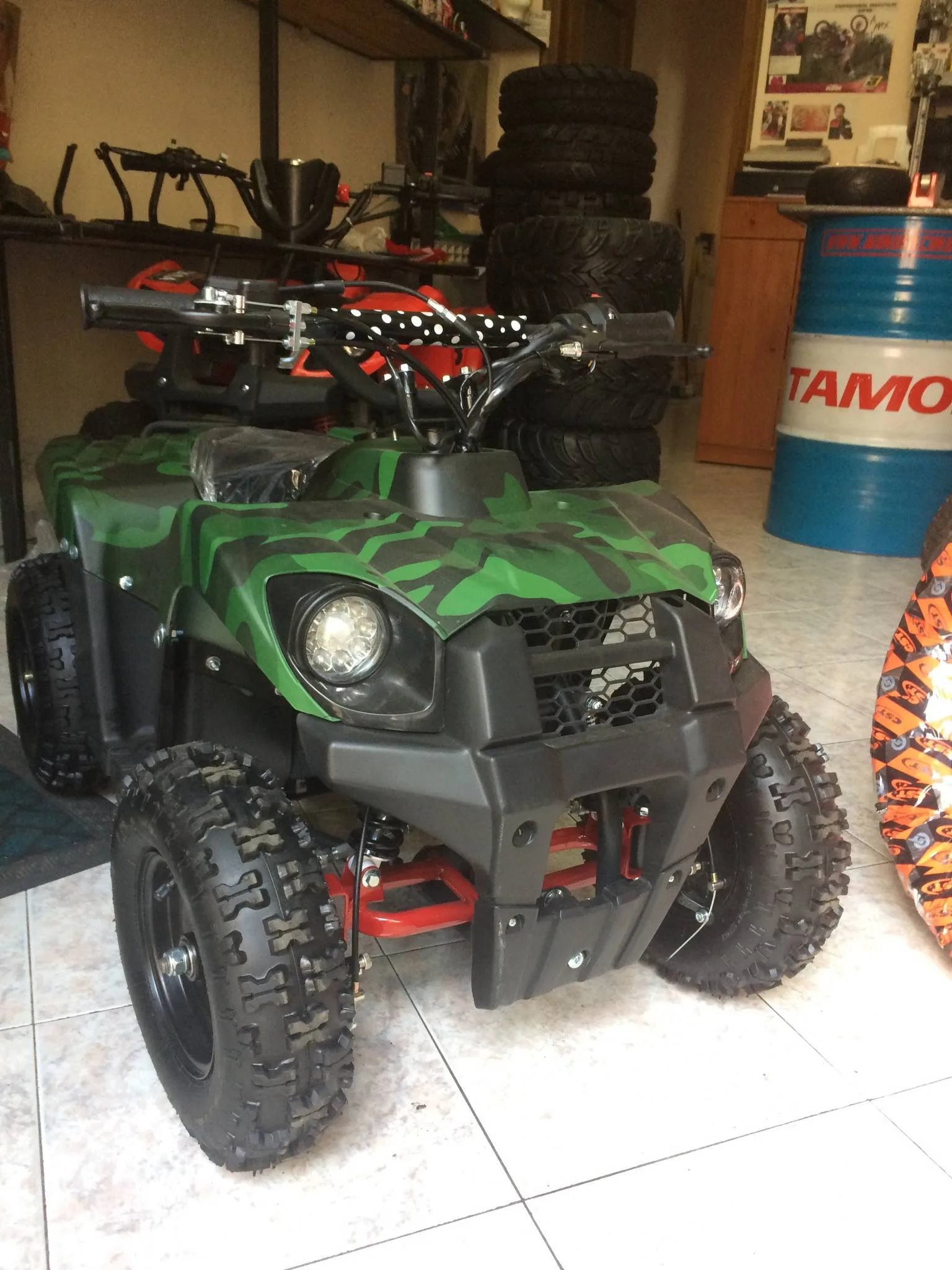 Mini quad Tiger 50cc 2T ruota 6″ avviamento elettrico luci telecomando, foto 2