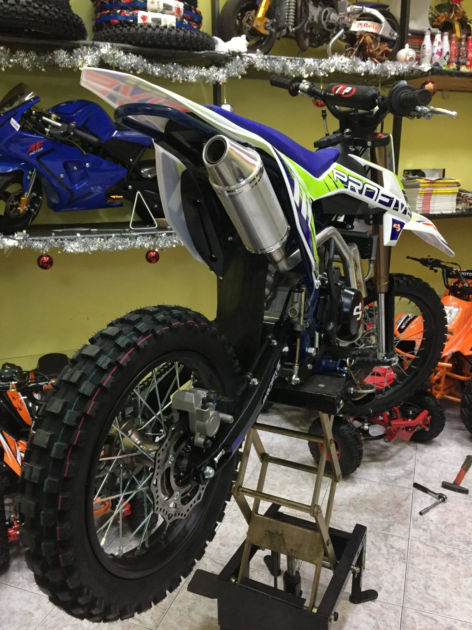 Pit bike 140cc Profive KF2 4T, 4 marce, ruota 14″ 17″ MY 2023, foto 3