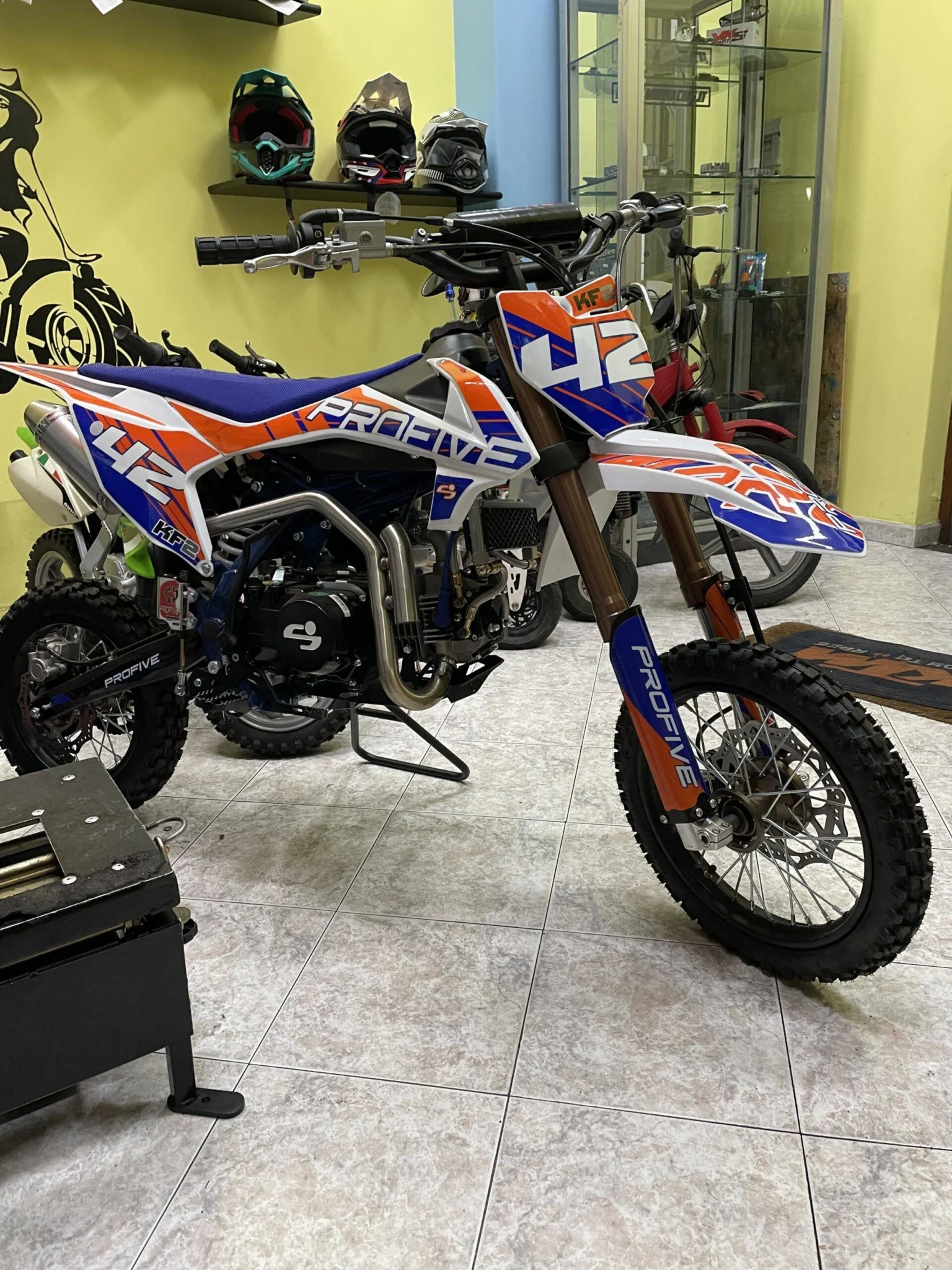 Pit bike 125cc Profive KF2 4T, 4 marce, ruota 14″ 12″