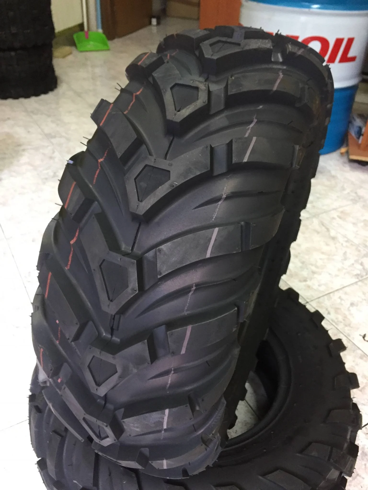 Coppia 2 gomme pneumatici quad 14″ CST ancla 28×11-14, foto 2