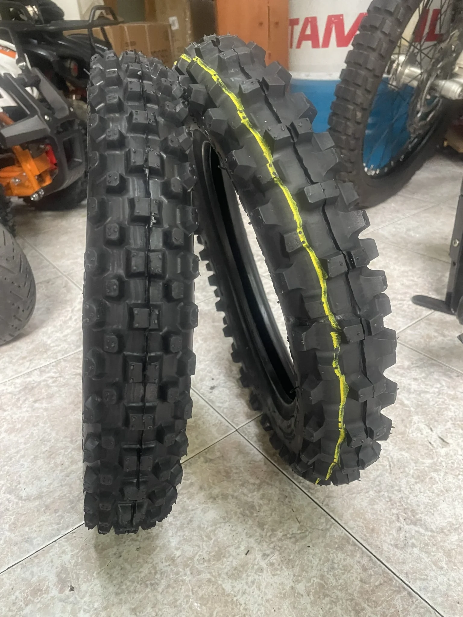Coppia treno gomme cross awina 60/100-14 e 80/100-12, foto 2