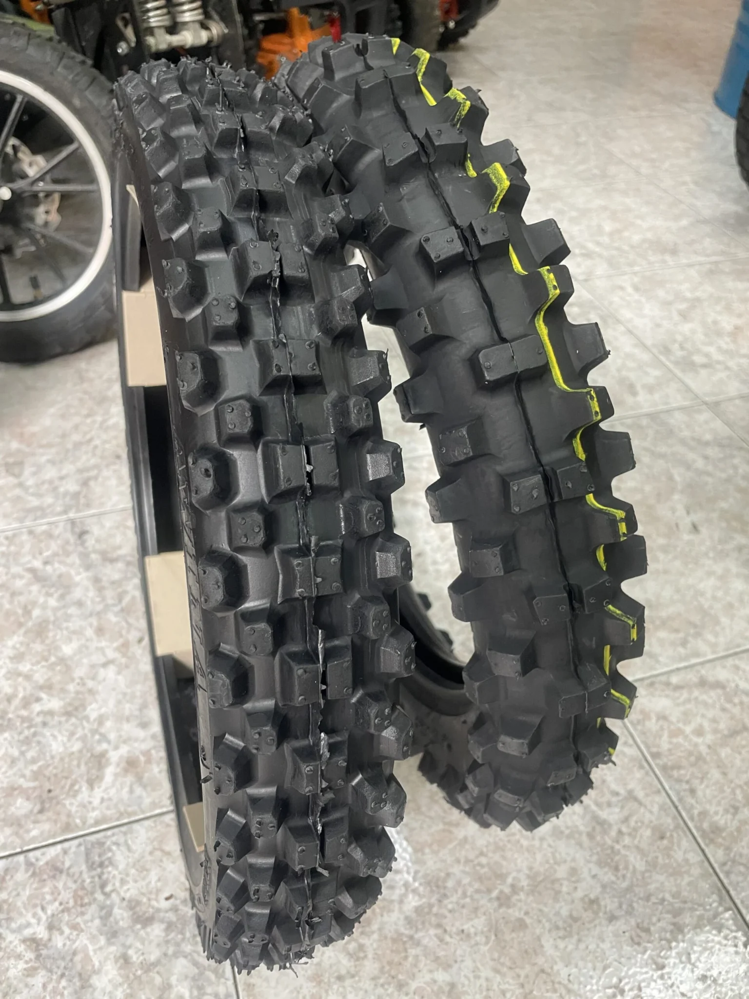 Coppia treno gomme cross awina 60/100-14 e 80/100-12, foto 4